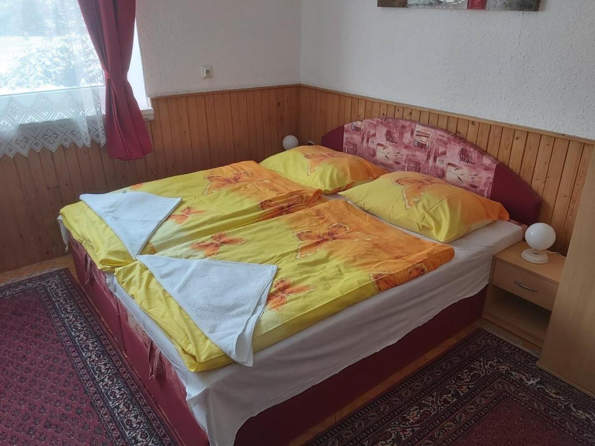 Hotel Penzion Fontána Náměšť nad Oslavou Exterior foto