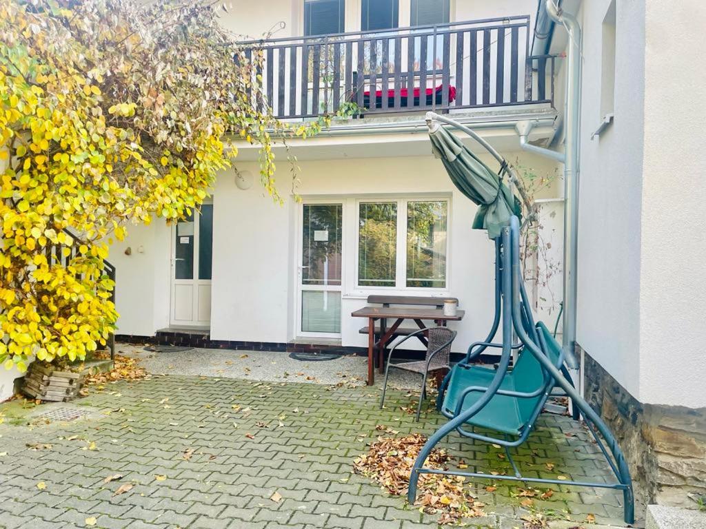 Hotel Penzion Fontána Náměšť nad Oslavou Exterior foto